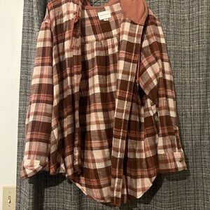 American eagle hooded flannel shirt